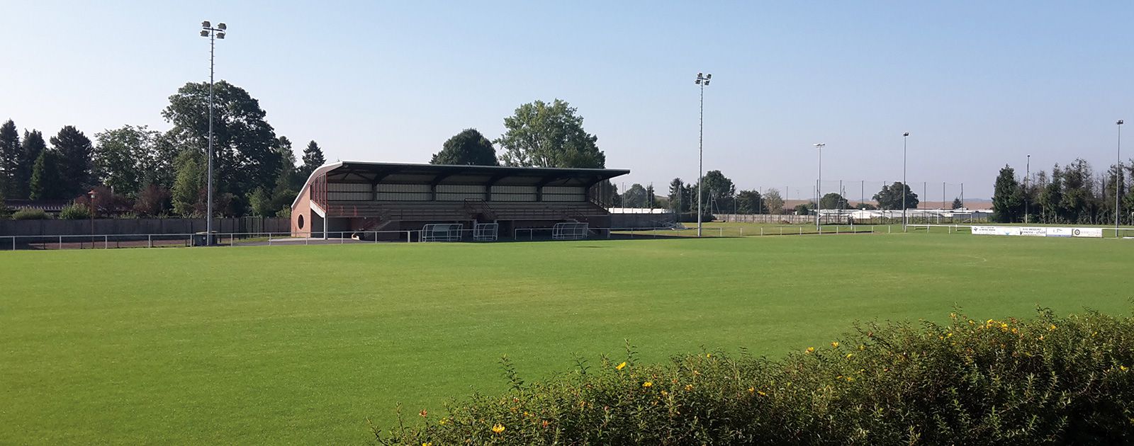 Stade de foot de Villers-Outréaux